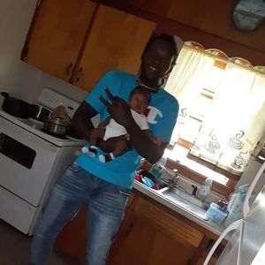 Meet your Posher, Dominic